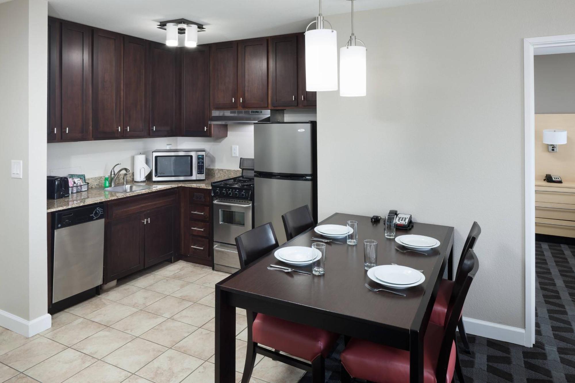 Towneplace Suites Columbia Southeast / Fort Jackson Екстериор снимка